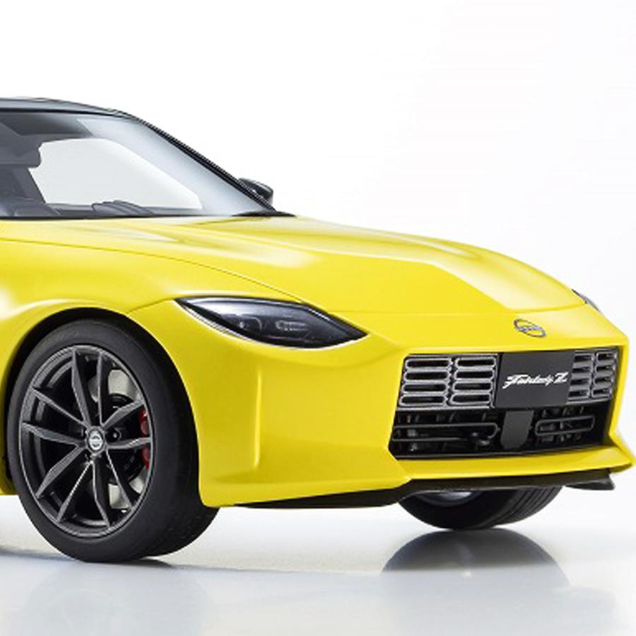 ミニカー 1/18 日産 フェアレディZ イエロー 限定 400個 samurai ミニカー 1/18 日産 フェアレディZ イエロー 限定 400個 samurai