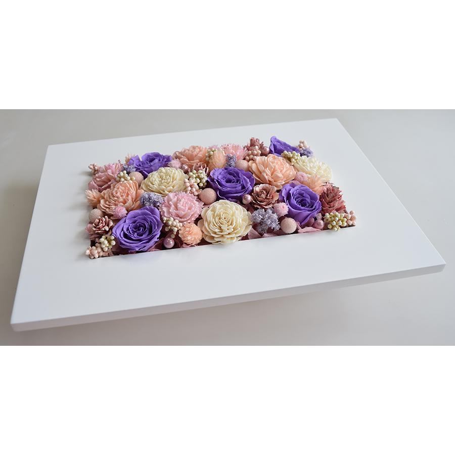 プリザーブドフラワーの壁掛け 紫色のバラにピンクと白のお花で 厚みの