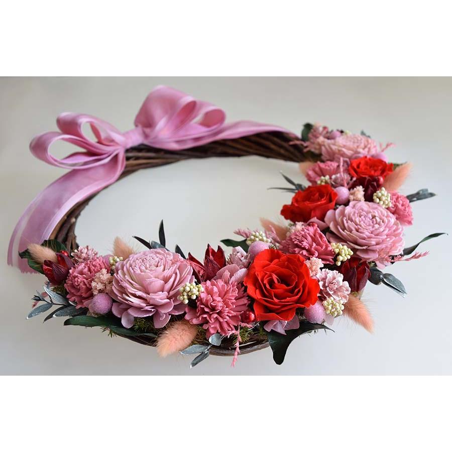 赤いバラとピンクのお花で 華やかな色合いのプリザーブドフラワー