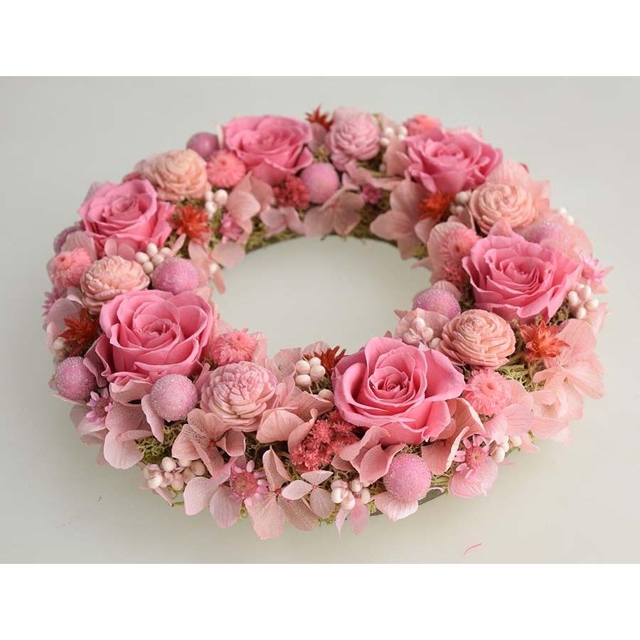 プリザーブドフラワーリース 濃いピンクのバラ キュートなピンクのお花