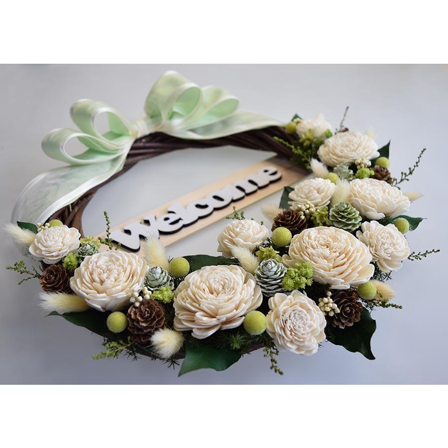 白いソーラーフラワーのウェルカムリース ドライフラワー 緑と白の