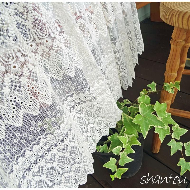 あすつく 【送料無料】【縦45cm】刺繍と裾のカットが、綺麗『カフェカーテン』おしゃれな窓にお勧め　アイボリー色の綿刺繍とチュール素材の相性が、とても良い | 