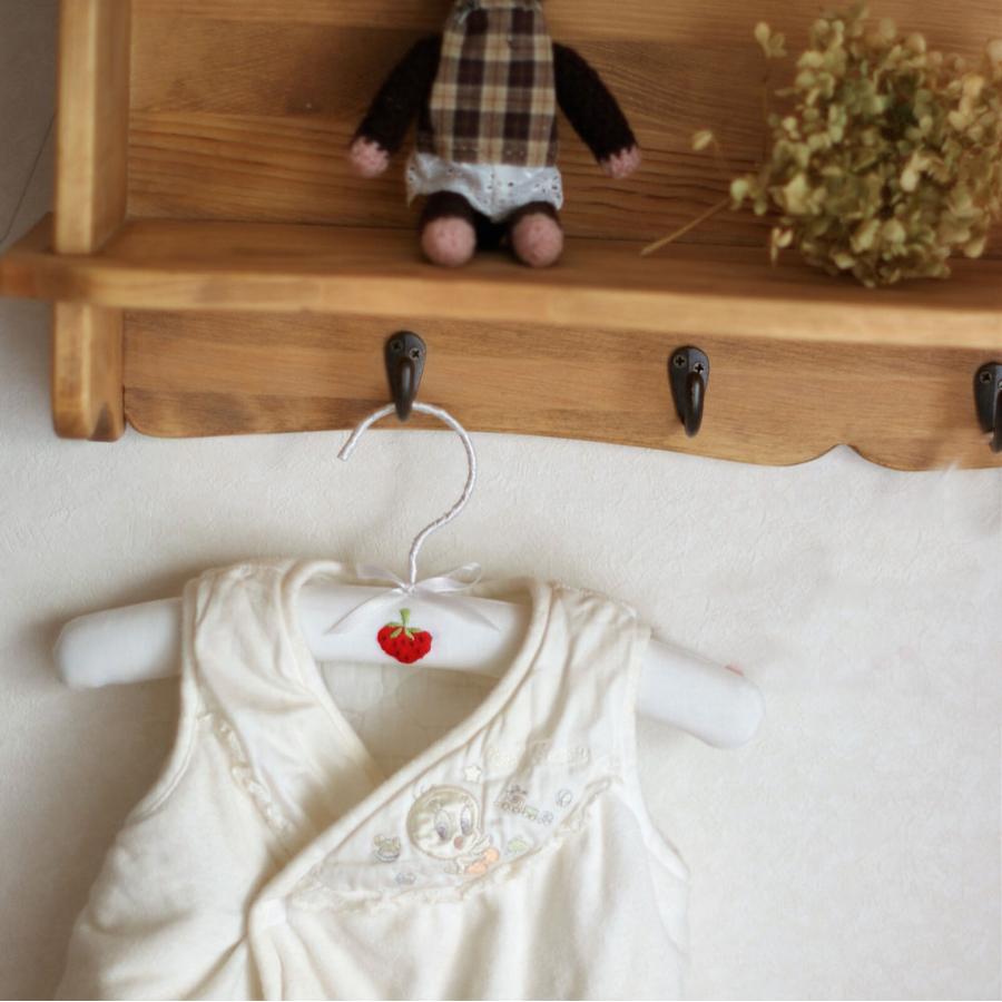 制服 子供用　コート　ハンガー　即納 入学祝い プレゼント 可愛い おしゃれ お子様 孫 に小さい かたつむり トンボ イチゴ 入学祝 出産祝 お土産 プレゼント　 |  | 01