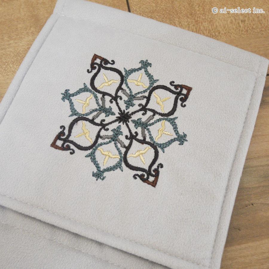 即納　ペルシャの伝統工芸ミーナカーリーを模した刺繍入り ペーパーホルダーカバー 結婚祝い 新築祝い おしゃれ ラグジュアリー ゴージャス　モダンエレガンス |  | 01