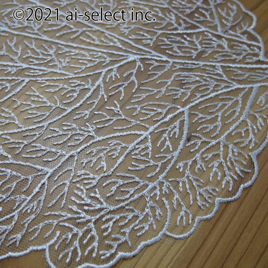 引出物 リーフスタイル ドイリー にレースタイプ出来ました Lサイズ ホワイトシルバー刺繍 時計やアクセサリーのディスプレイにも Wantannas Go Id