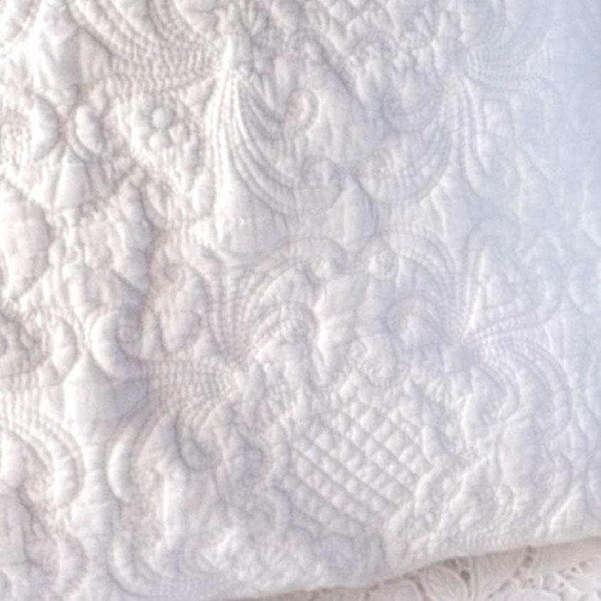 あすつく　マルチカバー キルト　ソファカバー 200x200ｃｍ 真っ白 店長お勧め 大きいカバー 価格以上に上質　汚れても安心 リバーシブル ホワイトキルト |  | 02