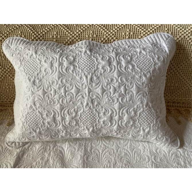 ai 真っ白 店長お勧めピロケース 価格以上に上質 ホワイトキルト おしゃれ モダン シンプル アラベスク キルティング ベッド ダマスク コットン 綿 おしゃれ |  | 06