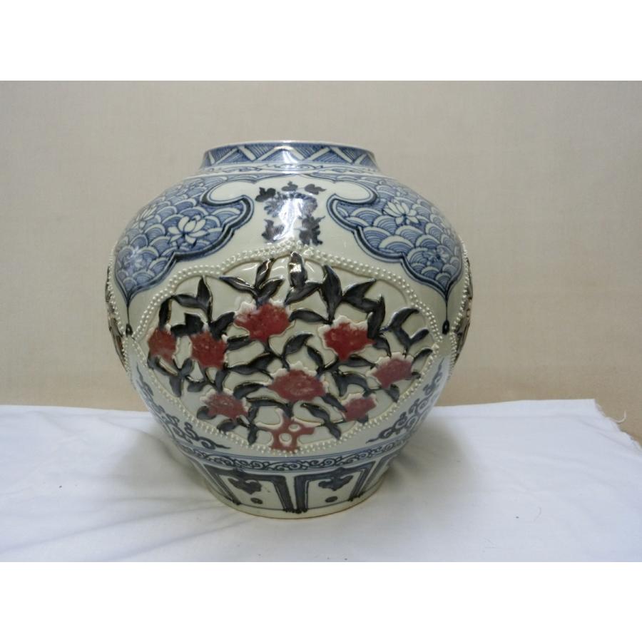 中国陶磁器 大壷 染付辰砂 花波文 辰砂窓絵浮き出し作行き