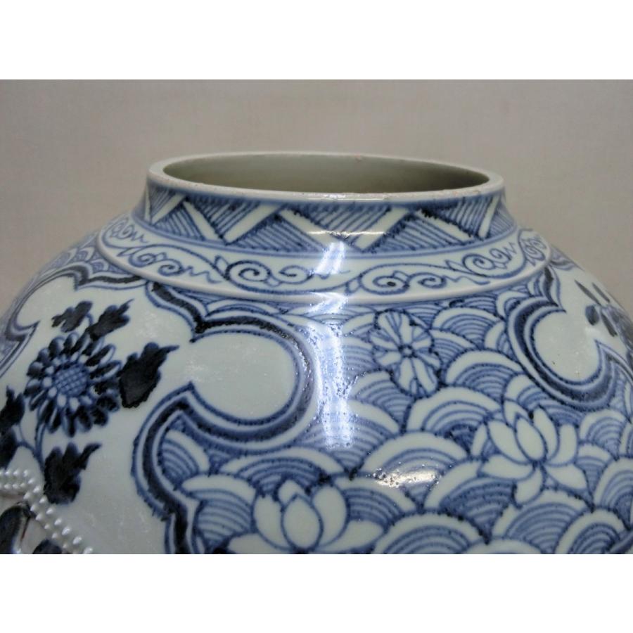 見栄え！！【中国陶磁器　大壷　鑑賞　美術品　辰砂染付花実文　高盛細工】◆古董 見栄え！！【中国陶磁器 大壷 鑑賞 美術品 辰砂染付花実文 高盛細工