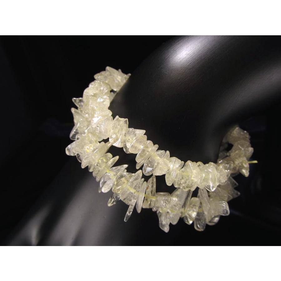 隕石由来のインパクトガラス リビアングラス さざれブレスレット