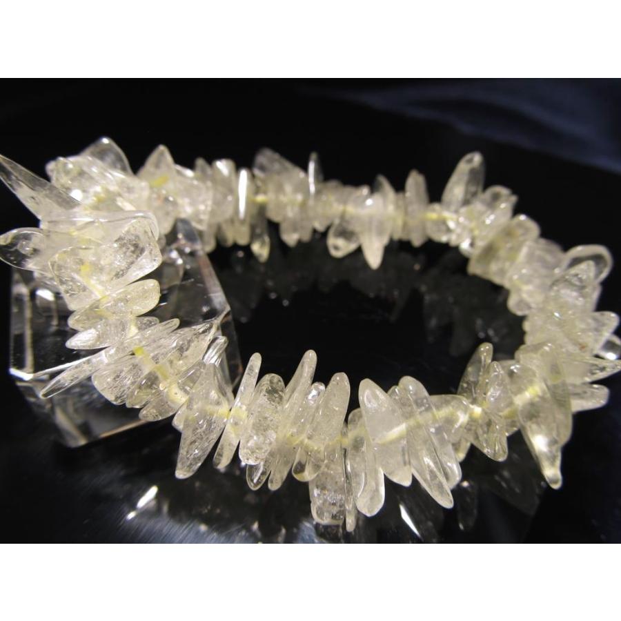 隕石由来のインパクトガラス リビアングラス さざれブレスレット