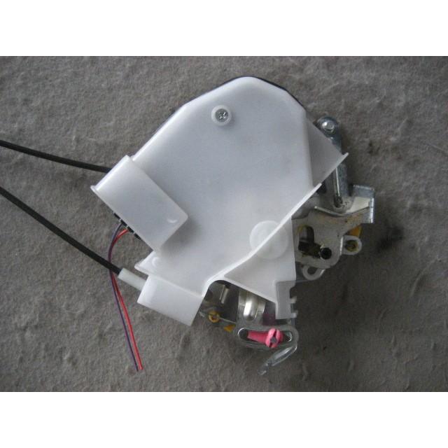 タント(L385S)用フロントドアロックアクチュエーター左 200301