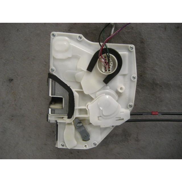 スイフト(ZC31S)用フロントドアロックアクチュエーター左 210208