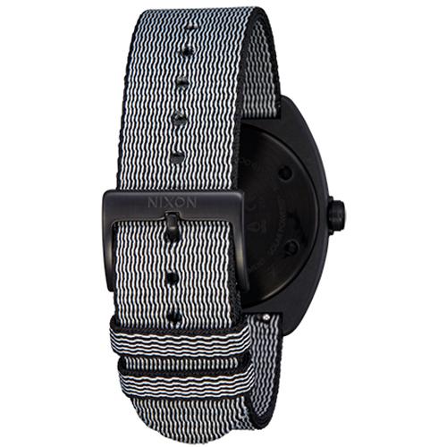 NIXON(ニクソン)　メンズウォッチ　レディースウォッチ　腕時計/Light-Wave　ソーラー充電　クオーツ/All Black　ブラック　A1322001-00（取）｜ajewelry｜03