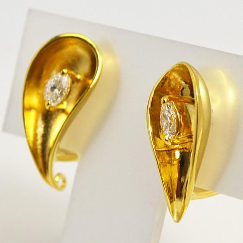 ※長期店頭展示品/Pierre Cardin ピエールカルダン/ K18ゴールド ダイヤモンド デザインイヤリング 18金 地金 ペイズリー レディース 誕生石 クリップ式/PCE084の画像