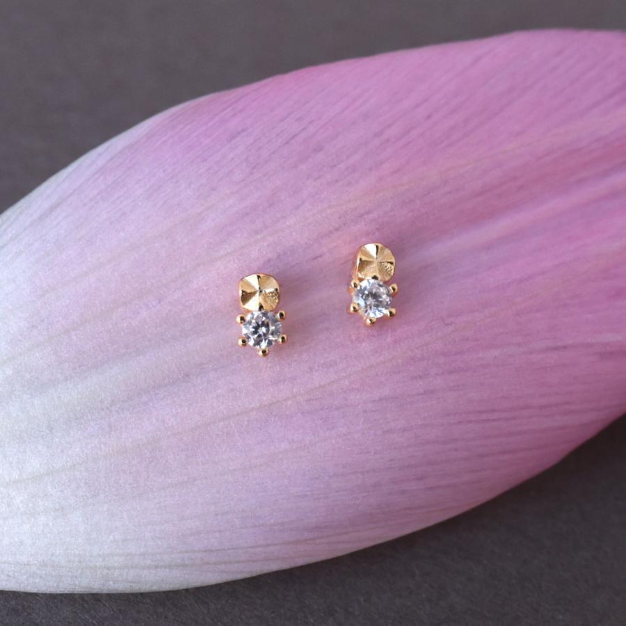AJIRO ACCESSORY ピアス silver925 華奢 ミニピアス キラキラ 高見え 
