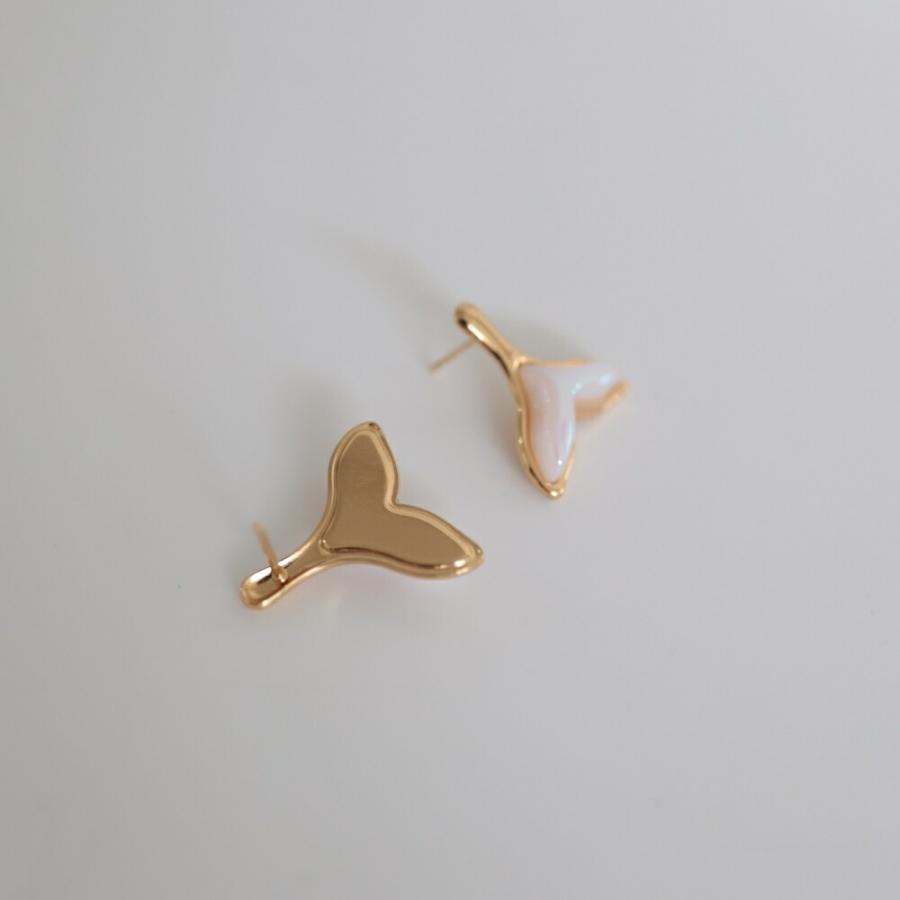 HM　フープイヤリング　ノンホールピアス　ゴールド　パール　ホエール　鯨 AJIRO ACCESSORY P191 ピアス サージカルステンレス ホエールテール