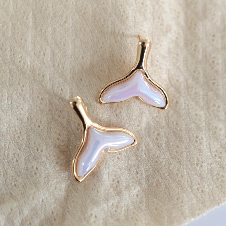 AJIRO ACCESSORY P191 ピアス サージカルステンレス ホエールテール