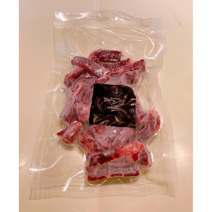 尾の身のユッケ（カット済み）60g　特製たれで味わう極上鯨肉のユッケ　くじら肉　クジラ　鯨肉　刺身｜ajisaku｜02