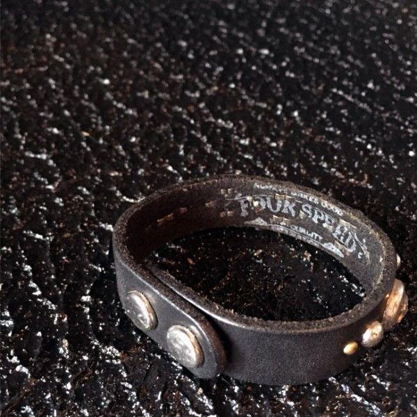 ajito FourSpeed フォースピード スタッズ ストーン レザーブレスレット バイカーアクセサリー メンズ BLACK(sw-20b) : 阿路都 - 通販 - Yahoo!ショッピング ajito FourSpeed フォースピード スタッズ ストーン レザーブレスレット バイカーアクセサリー メンズ BLACK(sw-20b) : 阿路都 - 通販 - Yahoo!ショッピング