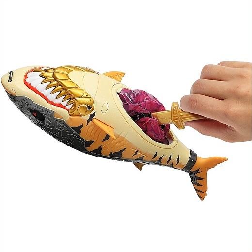 Treasure X】 トレジャーX 暗闇で光る！サンケンゴールドシャーク