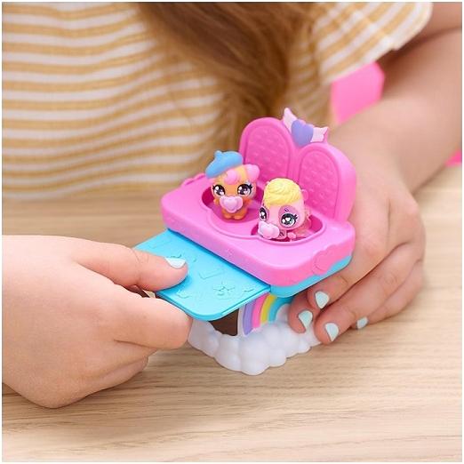 うまれて！ウーモ ミニ アライブ ハイチェアのおもちゃと2つの卵