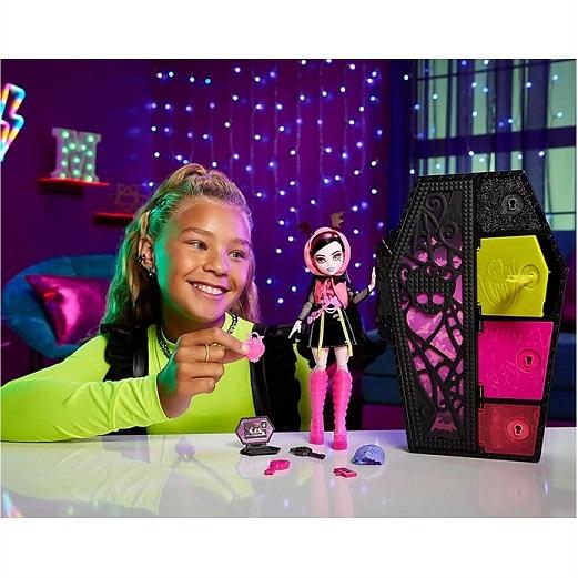 Monster High】 モンスターハイ スカルティメイト・シークレット ネオン・フライト ドールとファッションのセット ドラキュラ/サプライズ/ おもちゃ/フィギュア : 10004286 : AJマート - 通販 - Yahoo!ショッピング Monster High】 モンスターハイ スカルティメイト・シークレット ネオン・フライト ドールとファッションのセット ドラキュラ/サプライズ/ おもちゃ/フィギュア : 10004286 : AJマート - 通販 - Yahoo!ショッピング