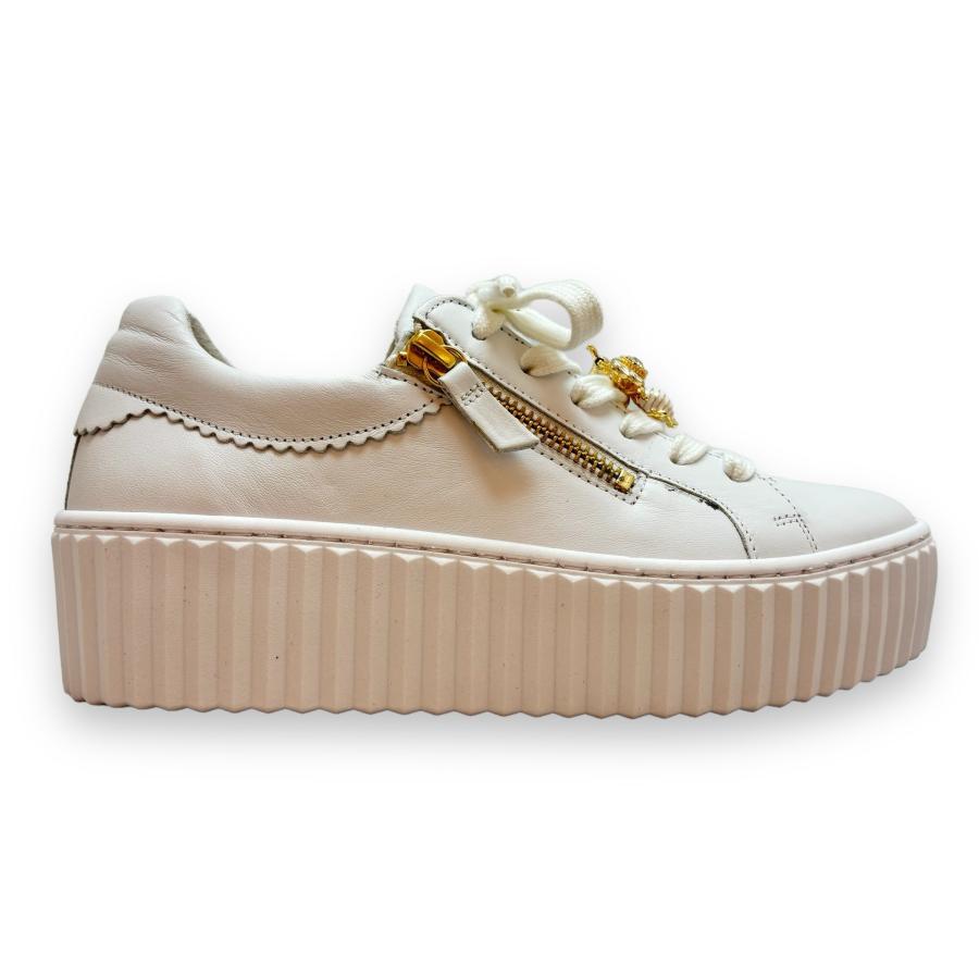 GABOR(ガボール)  Ruffle パンチディテール カジュアルシューズ Gabor (ガボール)｜HAYASHIGO ONLINE SHOP -ハヤシゴオンライン