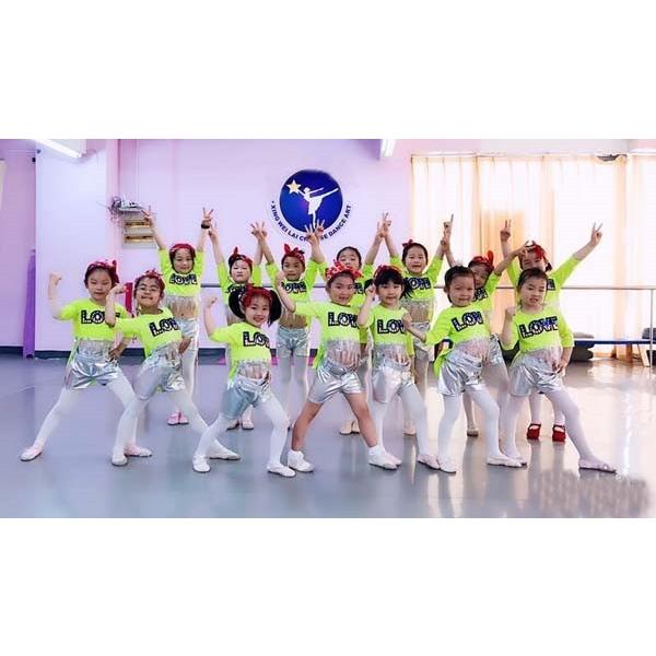 ジャズダンス服 キッズ ジャズヒップホップ 子供ダンス衣装スパンコール トップス ショートパンツ 応援発表会 女の子 ジュニア セットアップ チアガール 体操服 Erwdf アカルイ市場 通販 Yahoo ショッピング