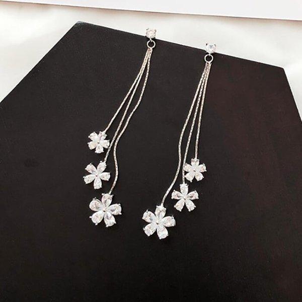 ピアス 花 フラワー モチーフ ロング ジルコン レディース アクセサリー S925銀ピン 金アレ対応 シルバー 女性 可愛い キラキラ 232 40a0 A B Outlet 通販 Yahoo ショッピング