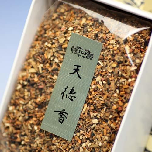 焼香 お焼香 五種香 天徳香 125g 紙箱入 0653 玉初堂 GYOKUSYODO 日本