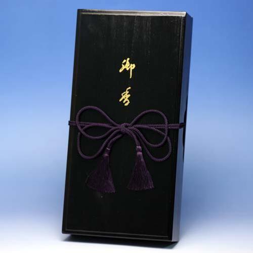 薫寿堂 花琳飛燕 短寸10把入桐塗箱 10000 |b03 薫寿堂 花琳飛燕 短寸10把入桐塗箱 10000 線香