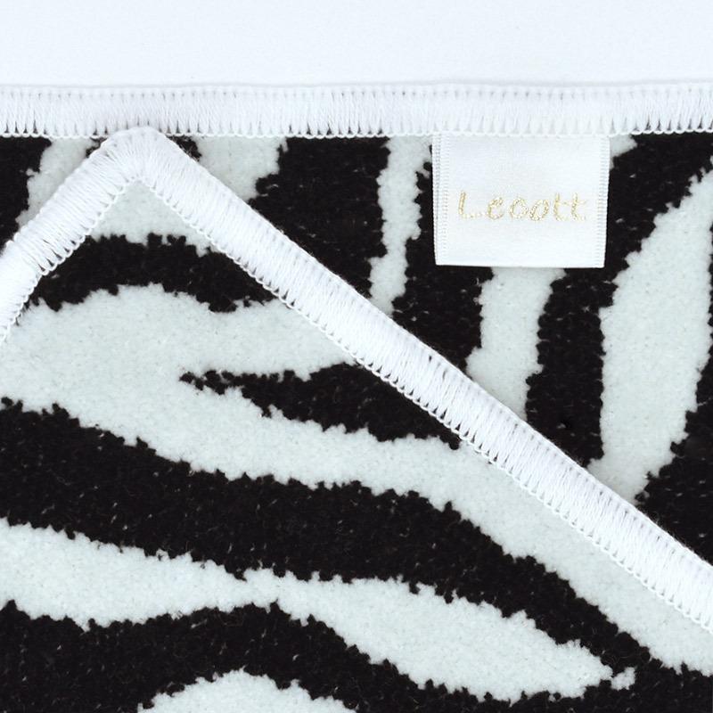 プレゼント 女性 実用的 半額 最大66 オフ セール 50 Off ハンカチ ゼブラ 60代 50代 40代 シェニール織 タオルハンカチ