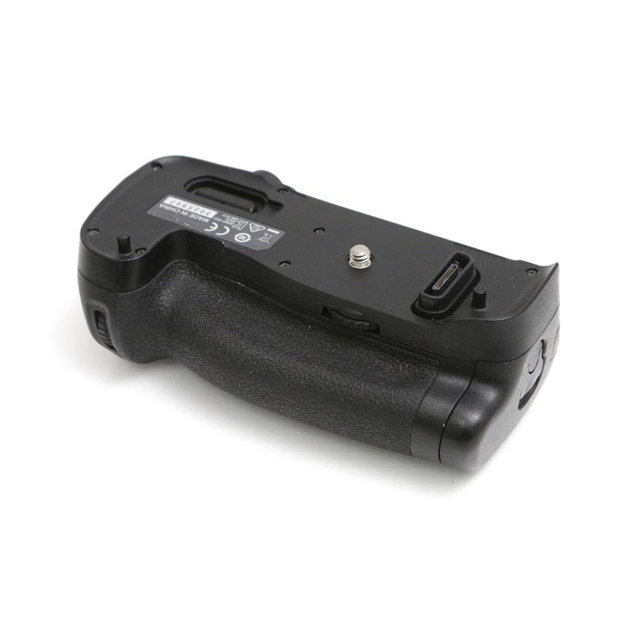 ニコン（Nikon） 【全額返金保証】並品｜ニコン MB-D17 D500用 マルチパワーバッテリーパック CA01-B4034-2D1B ...