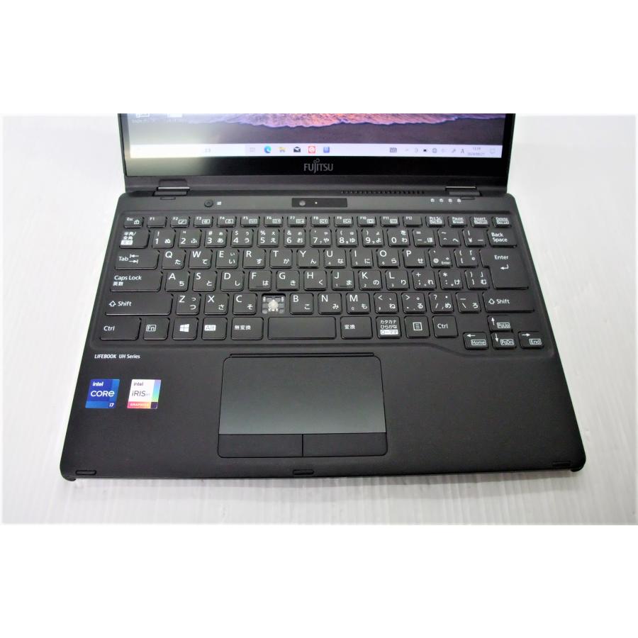 タッチパネル搭載 富士通 LIFEBOOK UH95/F1 軽量 13.3型 タブレットのようにも使える2in1のペン付き13.3型PCがなんと868g
