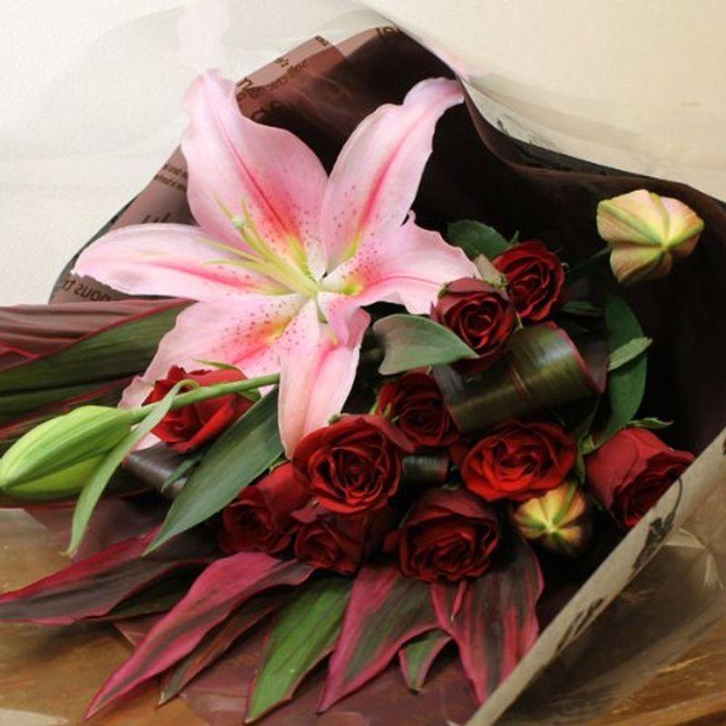 エルフルール 赤バラ10本 ピンクゆり ミックス花束 50cmサイズ 花束 切花 Indokarta Co Id