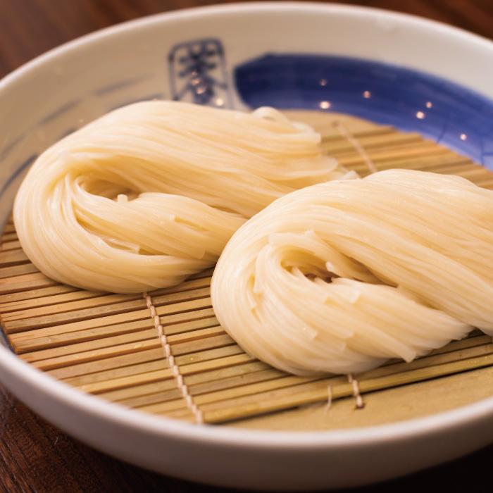 父の日 ギフト 稲庭うどん 八代目 佐藤養助 贈答品 ギフト 特製つゆ付 約4〜5人前 紙化粧箱入りWY-30N｜akitagourmetmenke｜02