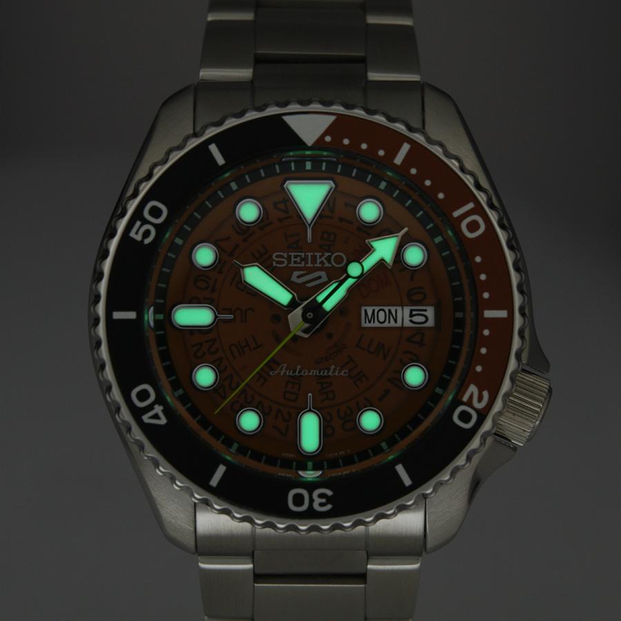 Seiko 5 Sports セイコー SEIKO 腕時計 SPORTS 海外モデル 自動 Seiko 5 Sports セイコー SEIKO 腕時計 SPORTS 海外モデル 自動