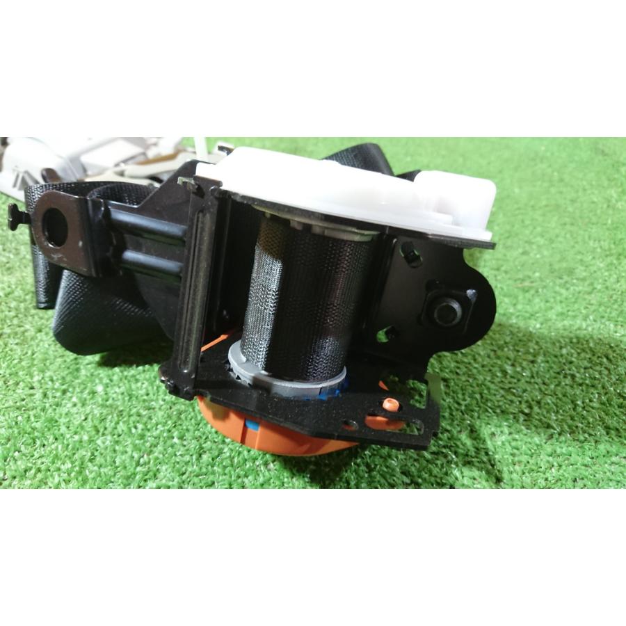 ヴェルファイア トヨタ 2.4Z ANH20W 3列目シートベルト 純正 サード