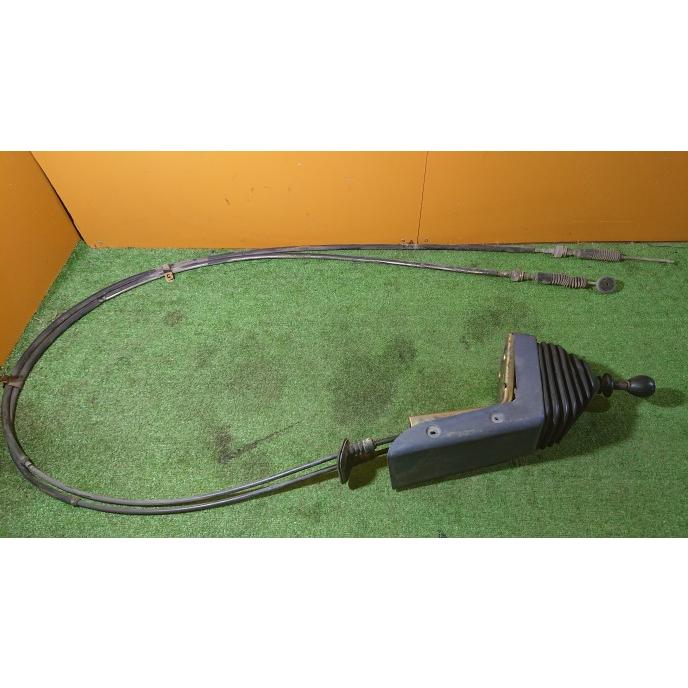 いすゞ（ISUZU） エルフ NHR55E シフトレバー ワイヤー付 純正 : AKT11