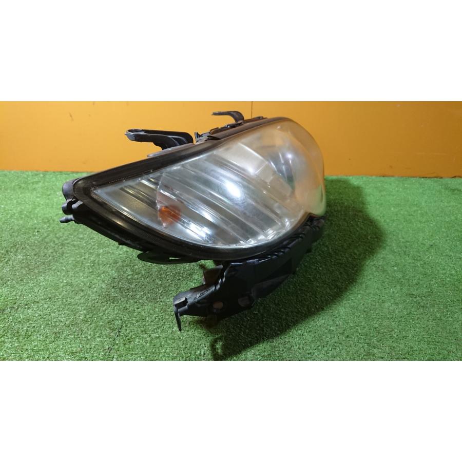 ⭐️スバル　レガシィ　右　ヘッドライト⭐️ SUBARU（スバル） レガシィ B4 2.0GT スペックB BL5 ヘッドライト 右