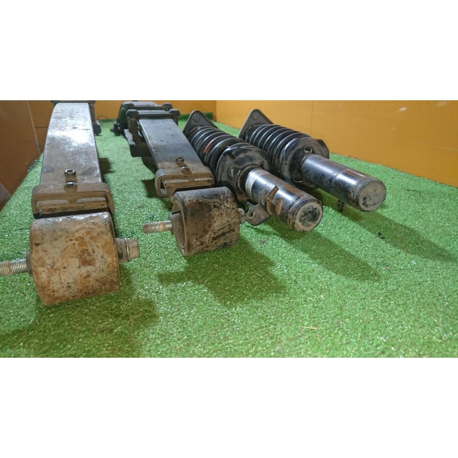 ホンダ（HONDA） バモス HM2 リーフスプリング フロントストラット