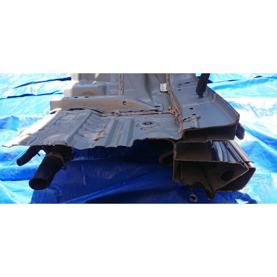 ホンダ（HONDA） N-VAN L JJ2 クォーターパネル 左 クォーターガラス付