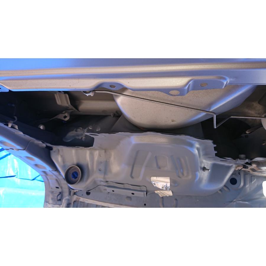 ホンダ（HONDA） N-VAN L JJ2 クォーターパネル 左 クォーターガラス付