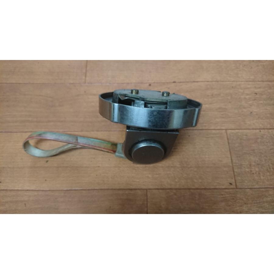 IHI 油圧ショベル(ユンボ) IS-55UX 給油口 蓋 ガソリンタンクカバー 鍵