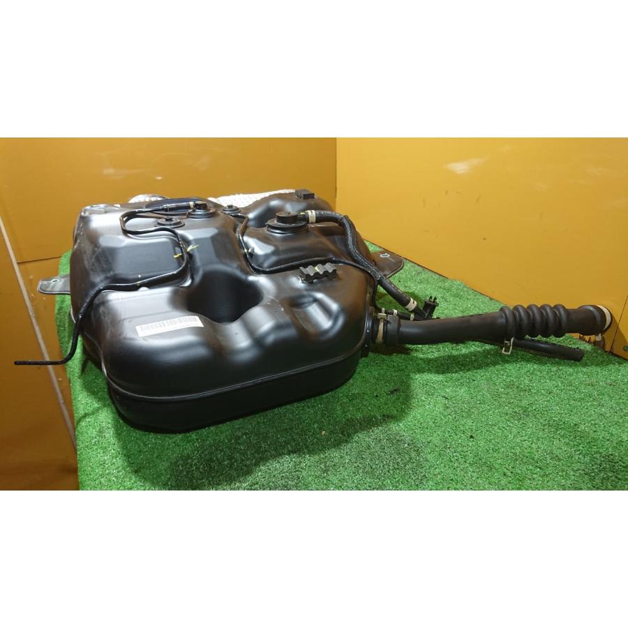 N-BOX 令和4年 ホンダ N-BOXカスタム L ターボ JF3 フューエルタンク