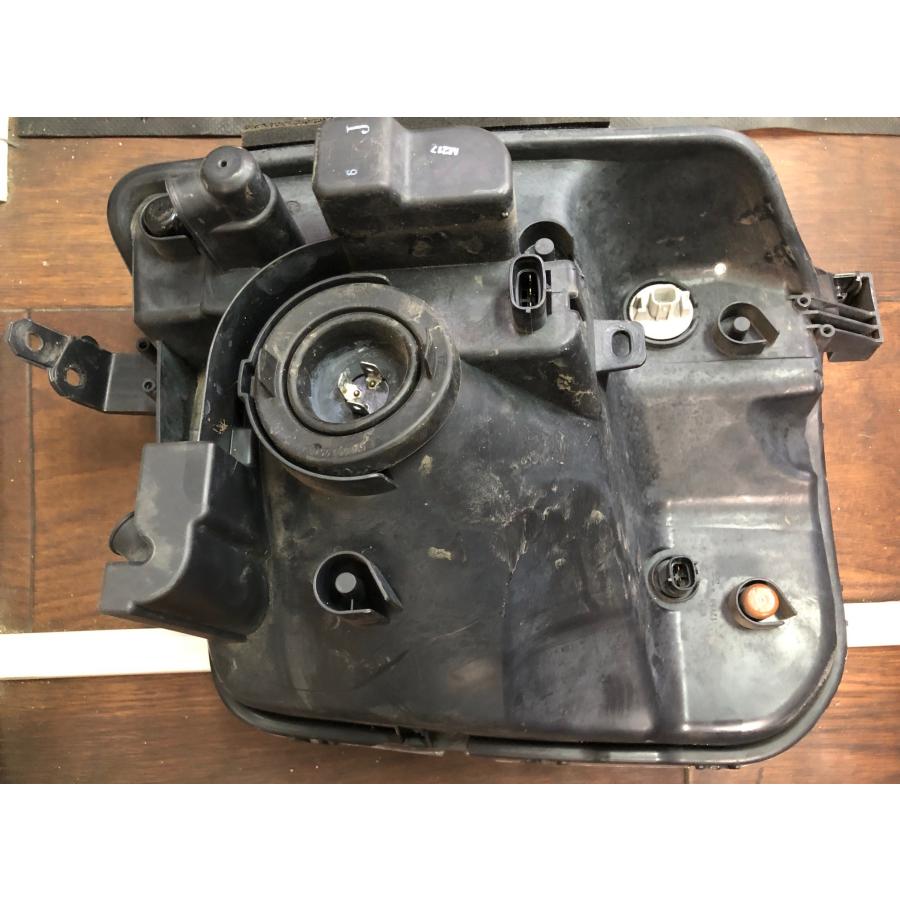 スズキ（SUZUKI） エブリイ JOIN DA17V ヘッドライト 右 LE14C6327