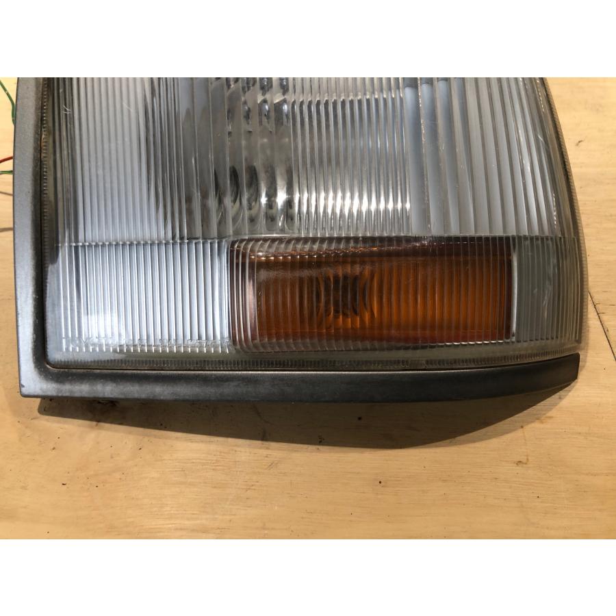 ハイエース トヨタ レジアスエース KZH116 100系 ヘッドライト 右 TYC