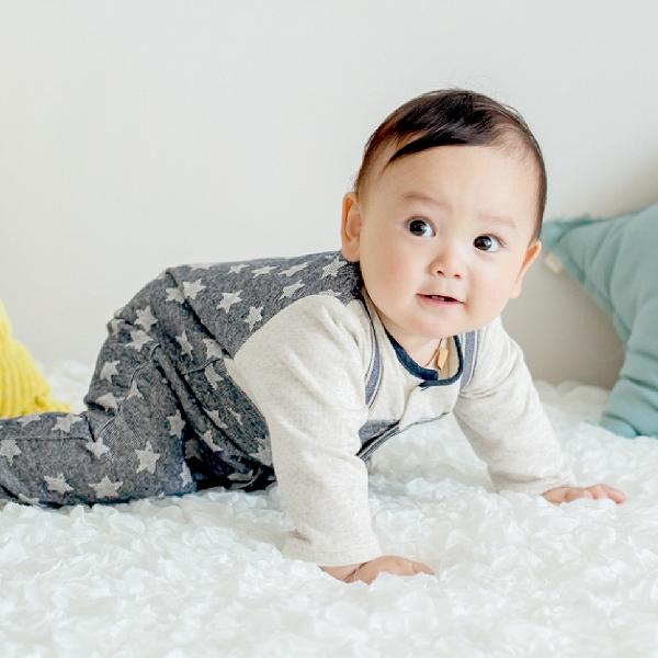 赤ちゃんの城 ロンパース カバーオール 70 80 星柄デニム 春 秋 冬