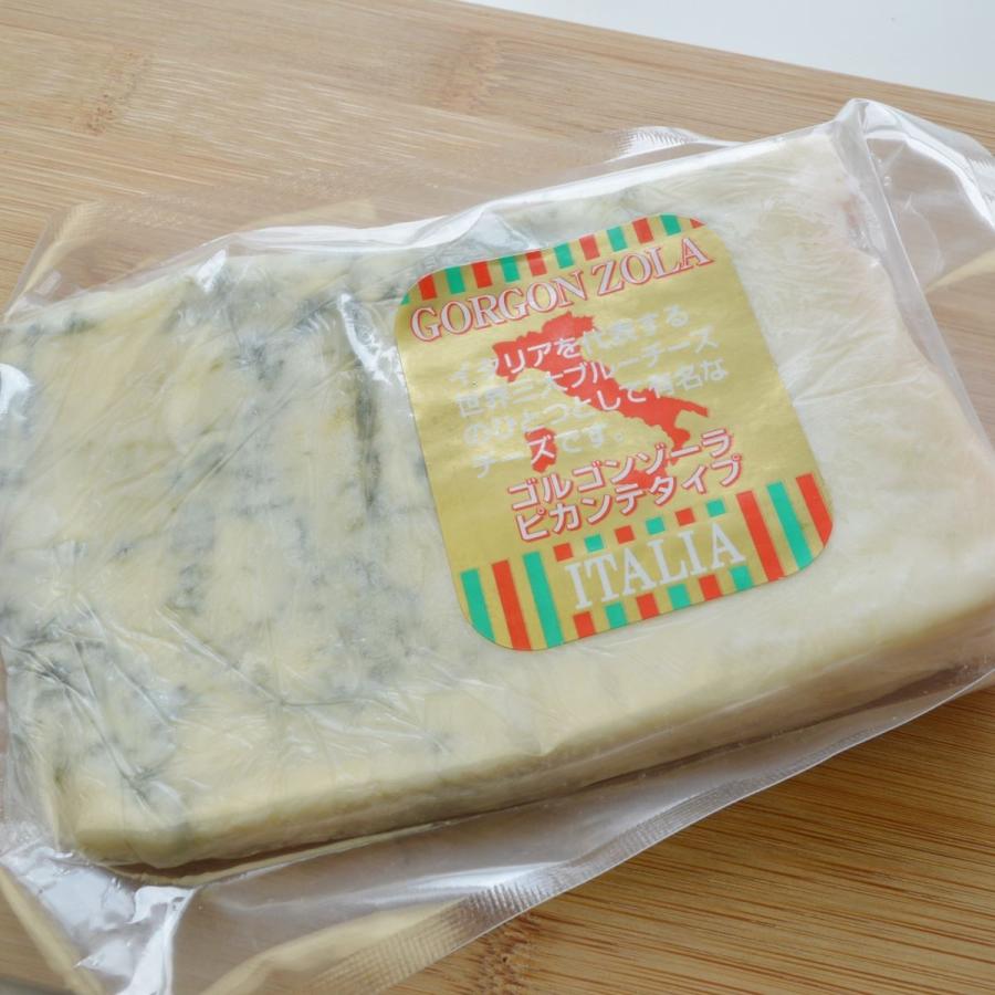 ゴルゴンゾーラ ピカンテ チーズ 約７２０g前後 イタリア産  ナチュラルチーズ  クール便発送 Gorgonzola Cheese チーズ料理｜akt8｜06